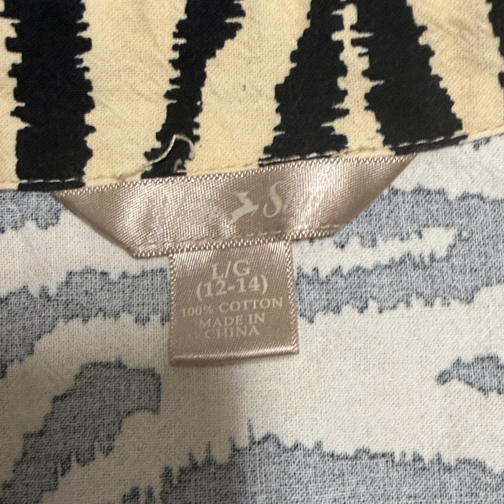 🔥🔥5/$25! Woman’s Boxy Zebra Animal Print Safari Camp Button Up Shirt - Picture 2 of 5